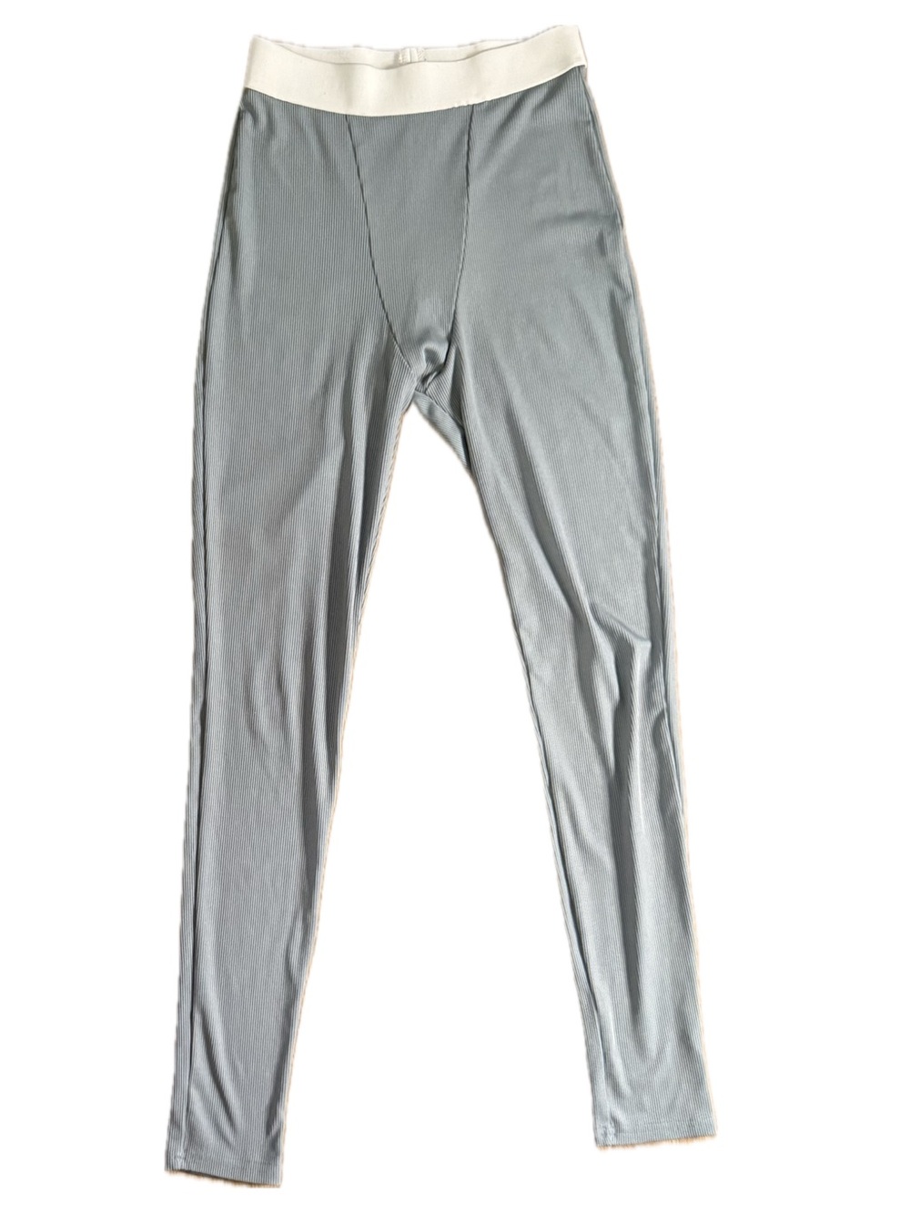 Gray Ribbed Two-Piece Set – Size Small - Picture 2 of 6